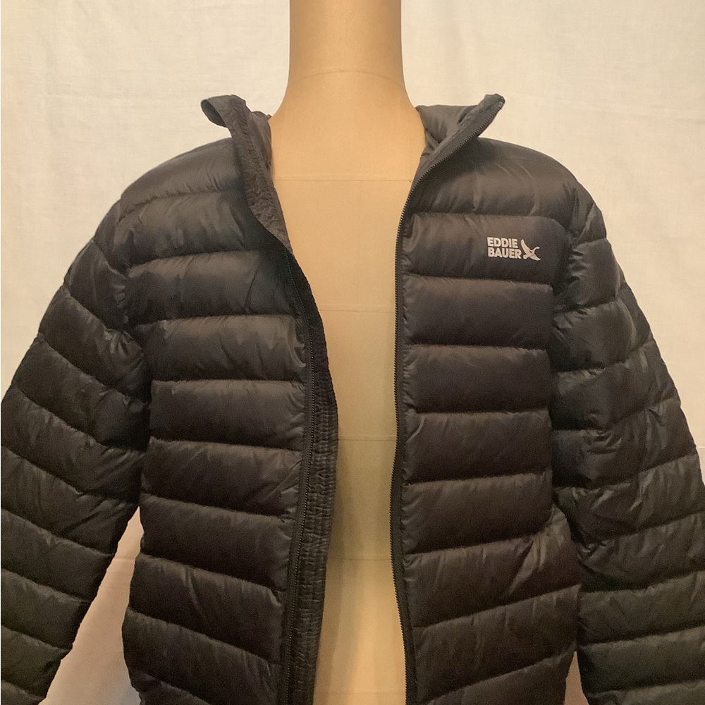 Eddie Bauer Boys’ L Black Puffer Jacket with Quilted Design - Picture 5 of 11